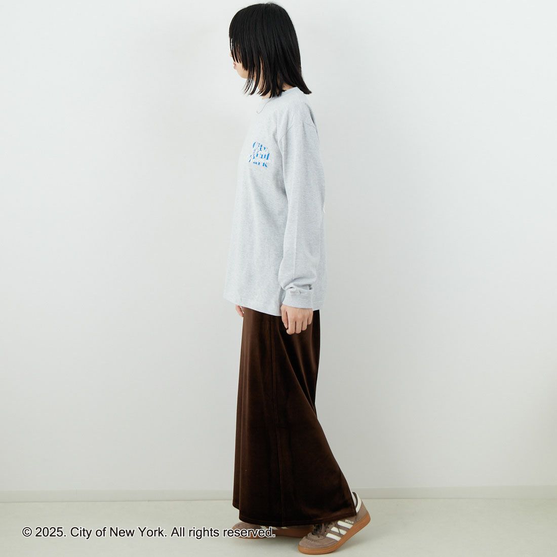 NYC × GOOD ROCK SPEED [エヌワイシー × グッドロックスピード] NYC ロングスリーブTシャツ [25NYC201W] ASH &&モデル身長：162cm 着用サイズ：F&&