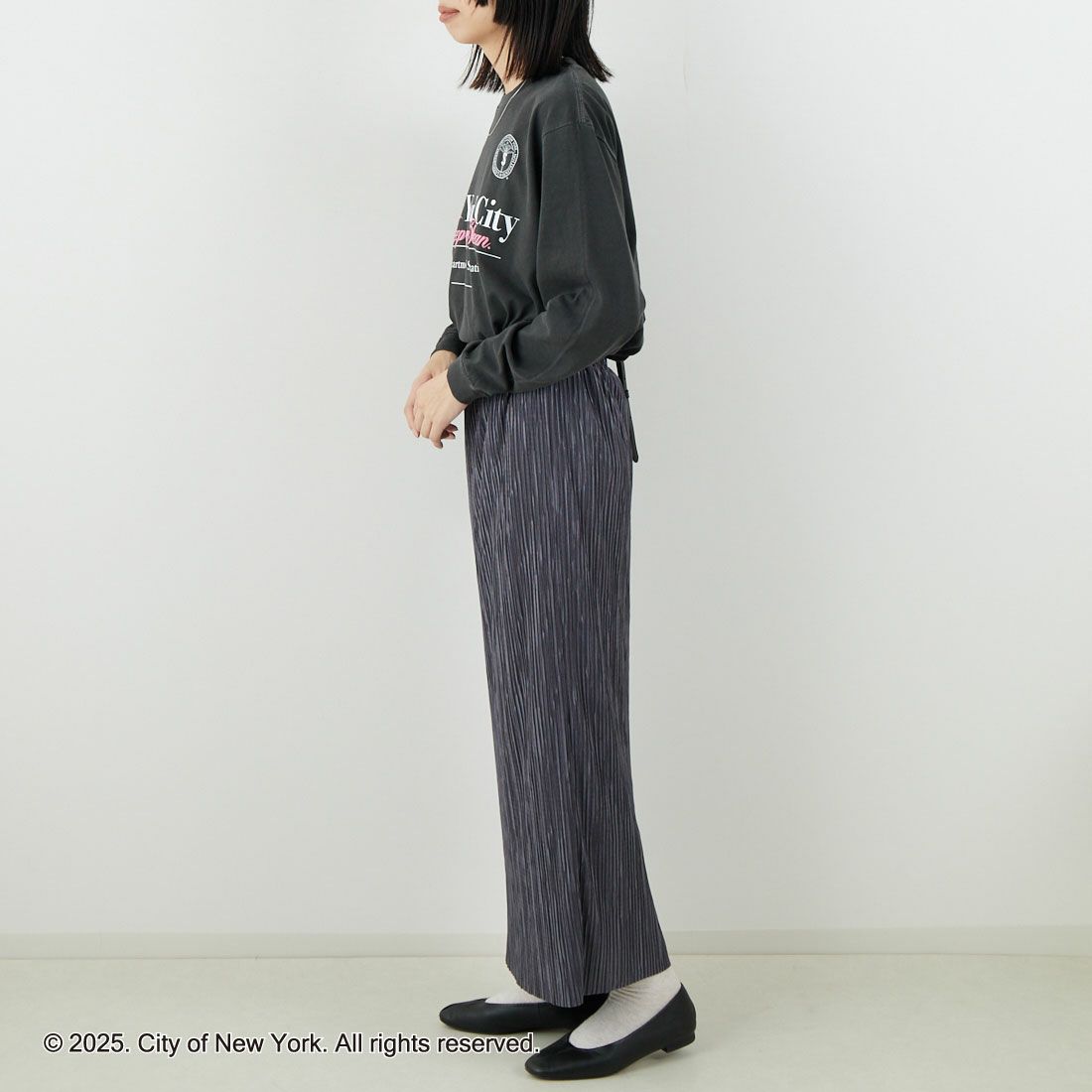 NYC × GOOD ROCK SPEED [エヌワイシー × グッドロックスピード] NYC ロングスリーブTシャツ [25NYC202W] CHARCOAL &&モデル身長：162cm 着用サイズ：F&&