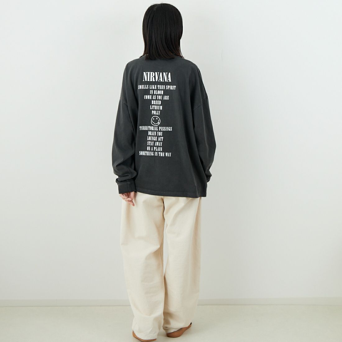 GOOD ROCK SPEED [グッドロックスピード] NIRVANA ロングスリーブTシャツ [25NVN202W] CHARCOAL &&モデル身長：162cm 着用サイズ：F&&