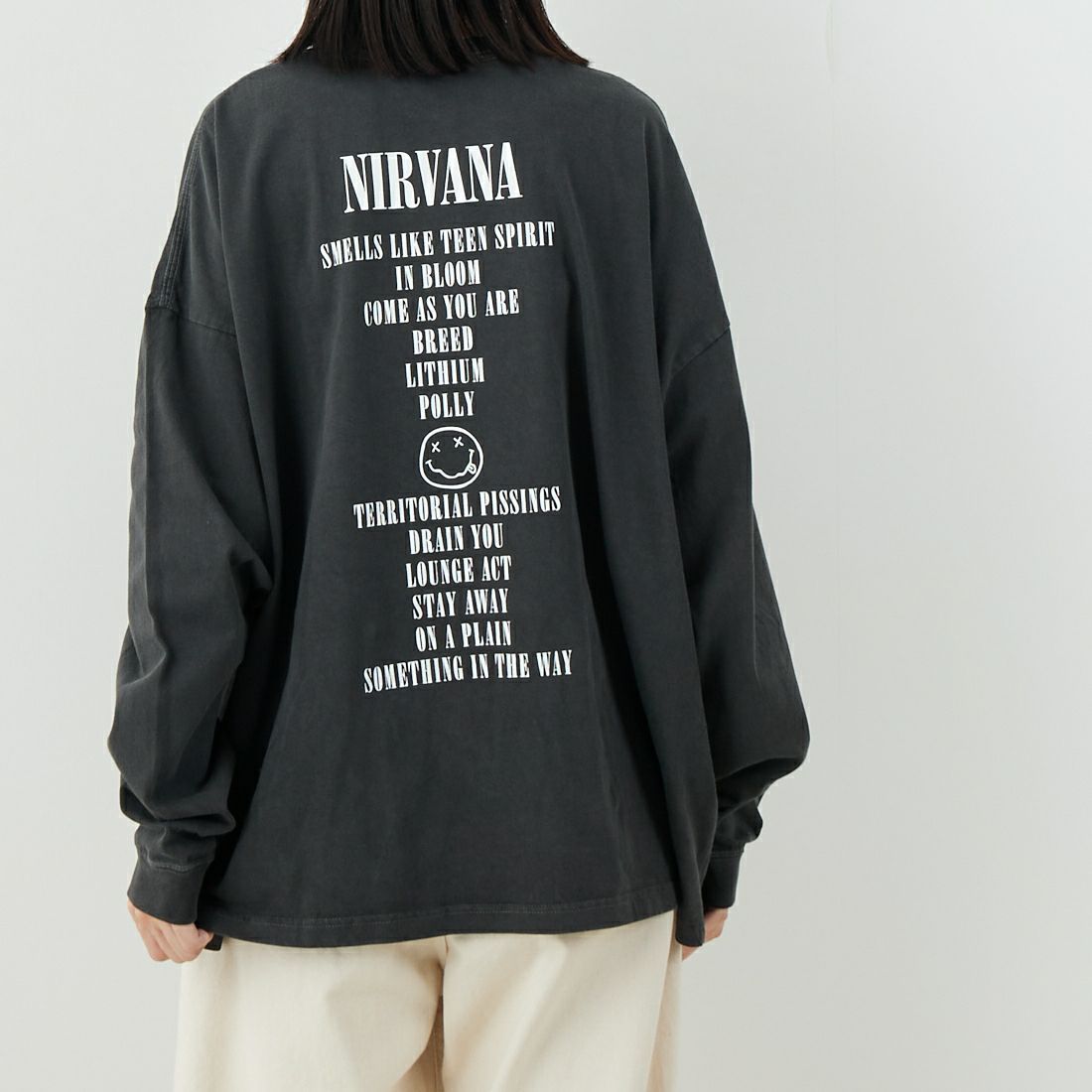 GOOD ROCK SPEED [グッドロックスピード] NIRVANA ロングスリーブTシャツ [25NVN202W] CHARCOAL &&モデル身長：162cm 着用サイズ：F&&