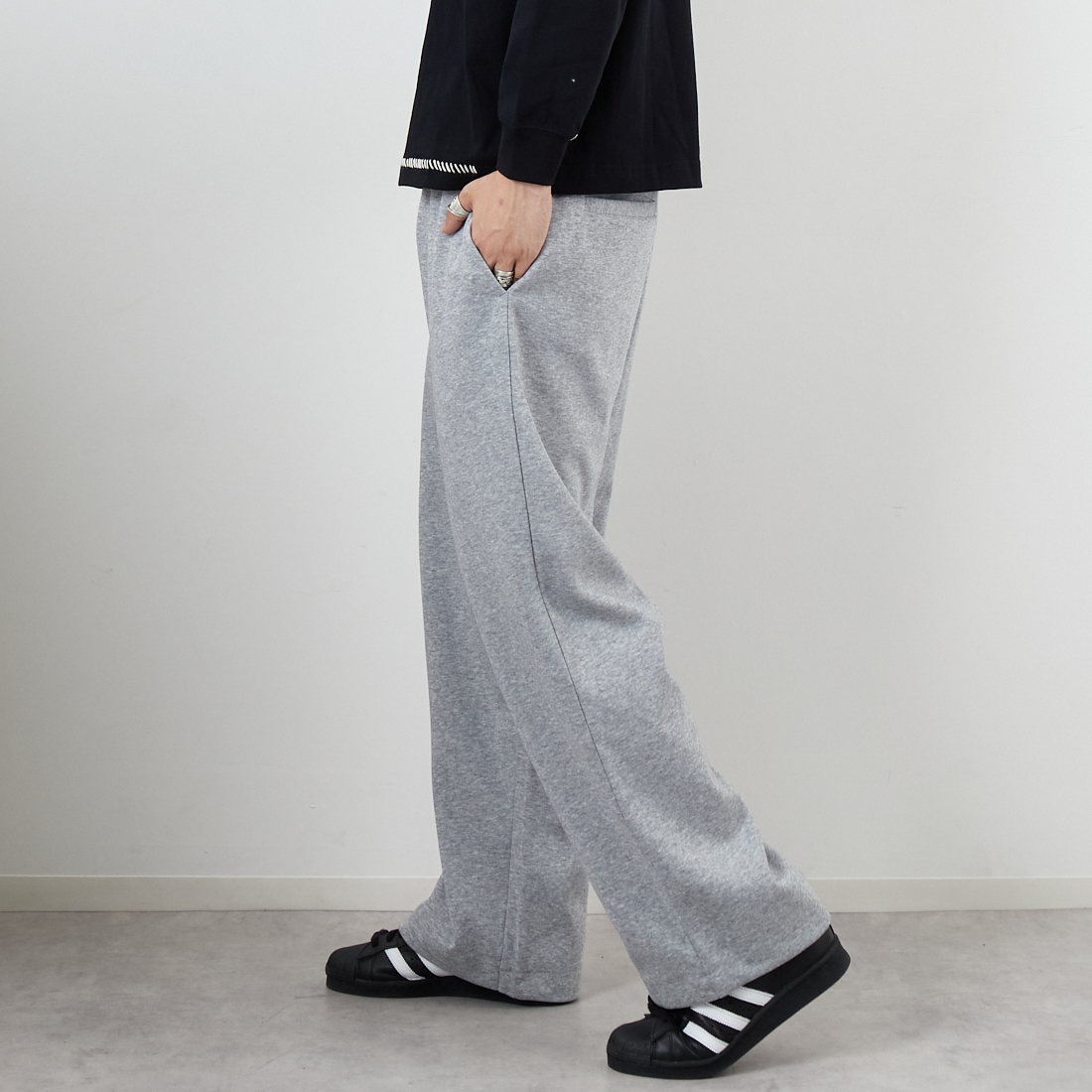 SLICK [スリック] ダブルエアニットスウェットワイドパンツ [5161032] 801 H.GRAY &&モデル身長：179cm 着用サイズ：2&&