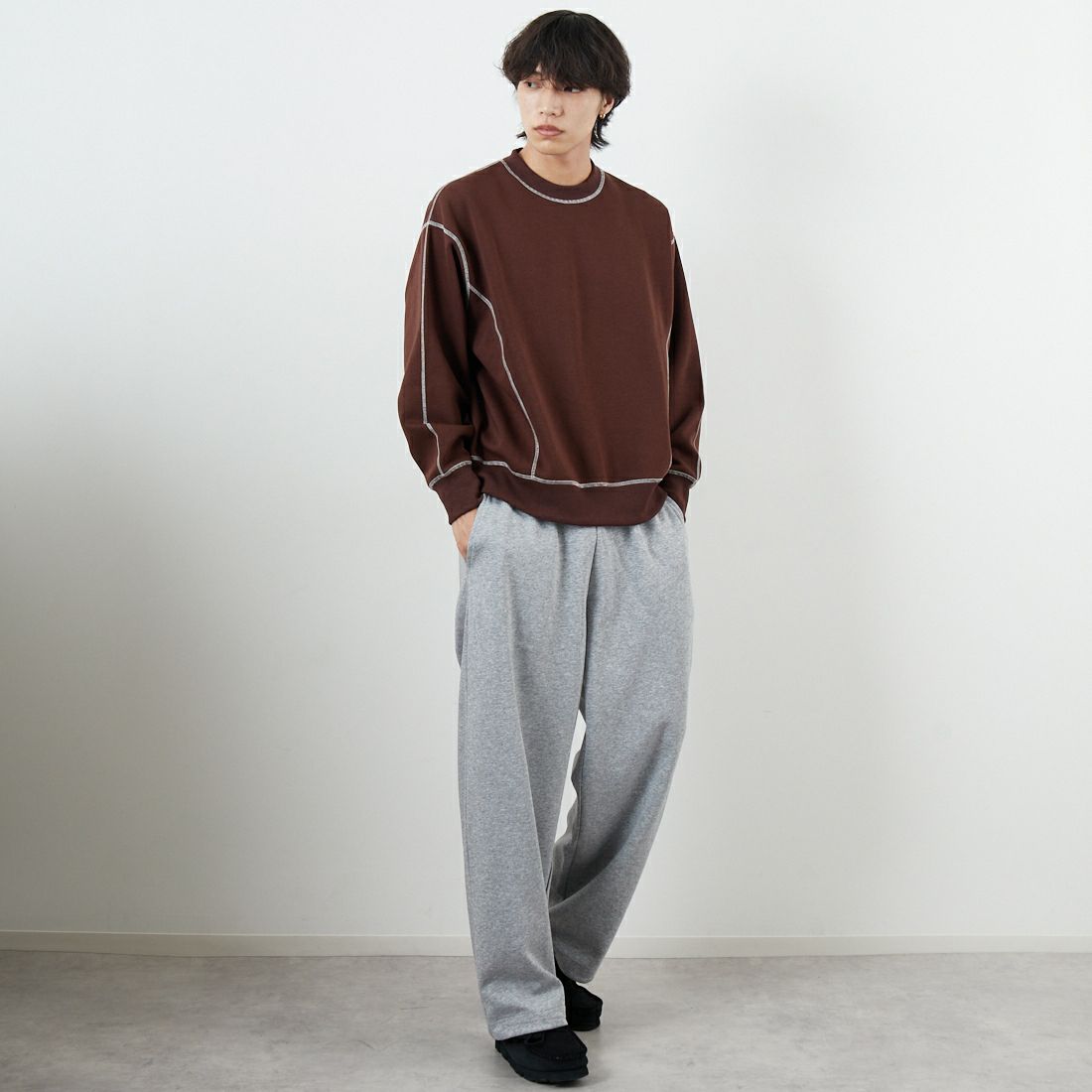 SLICK [スリック] ダブルエアニットステッチワークプルオーバー [5131030] 500 BROWN &&モデル身長：179cm 着用サイズ：1&&