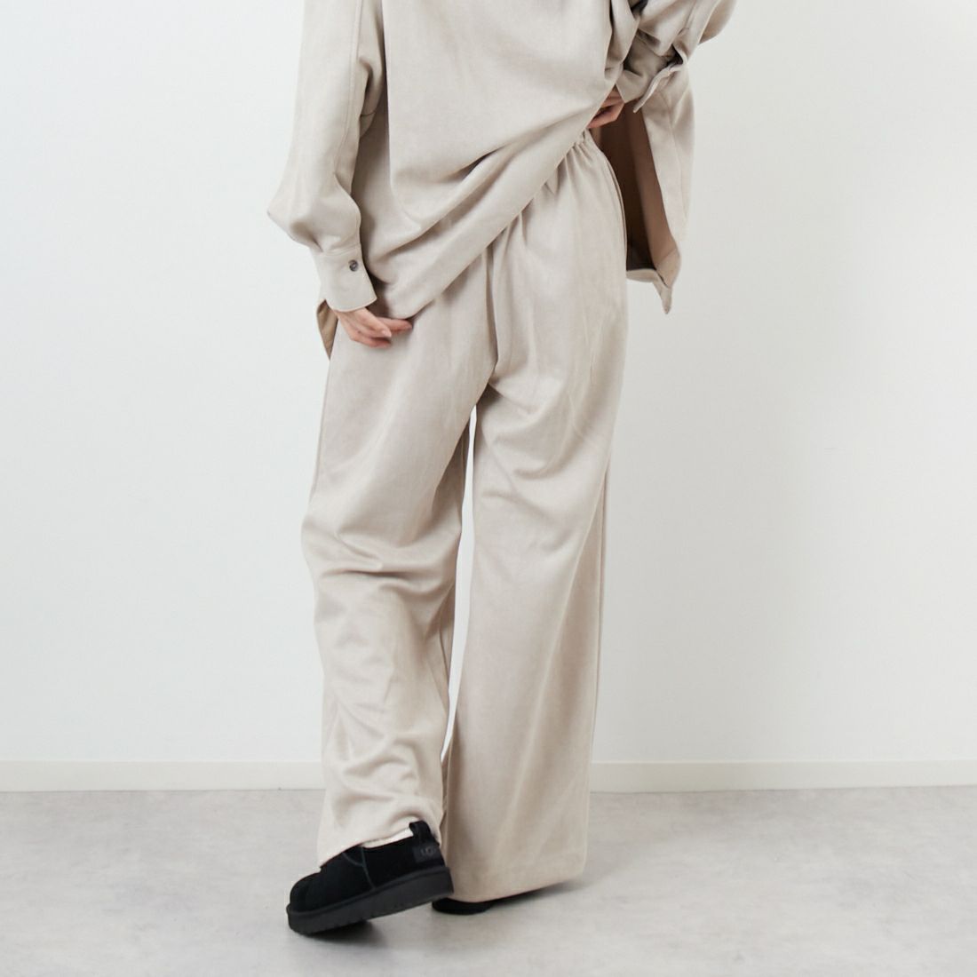 CLOCHE [クロシェ] スエードダンボールパンツ [55286556] ﾍﾞｰｼﾞｭ &&モデル身長：162cm 着用サイズ：2&&