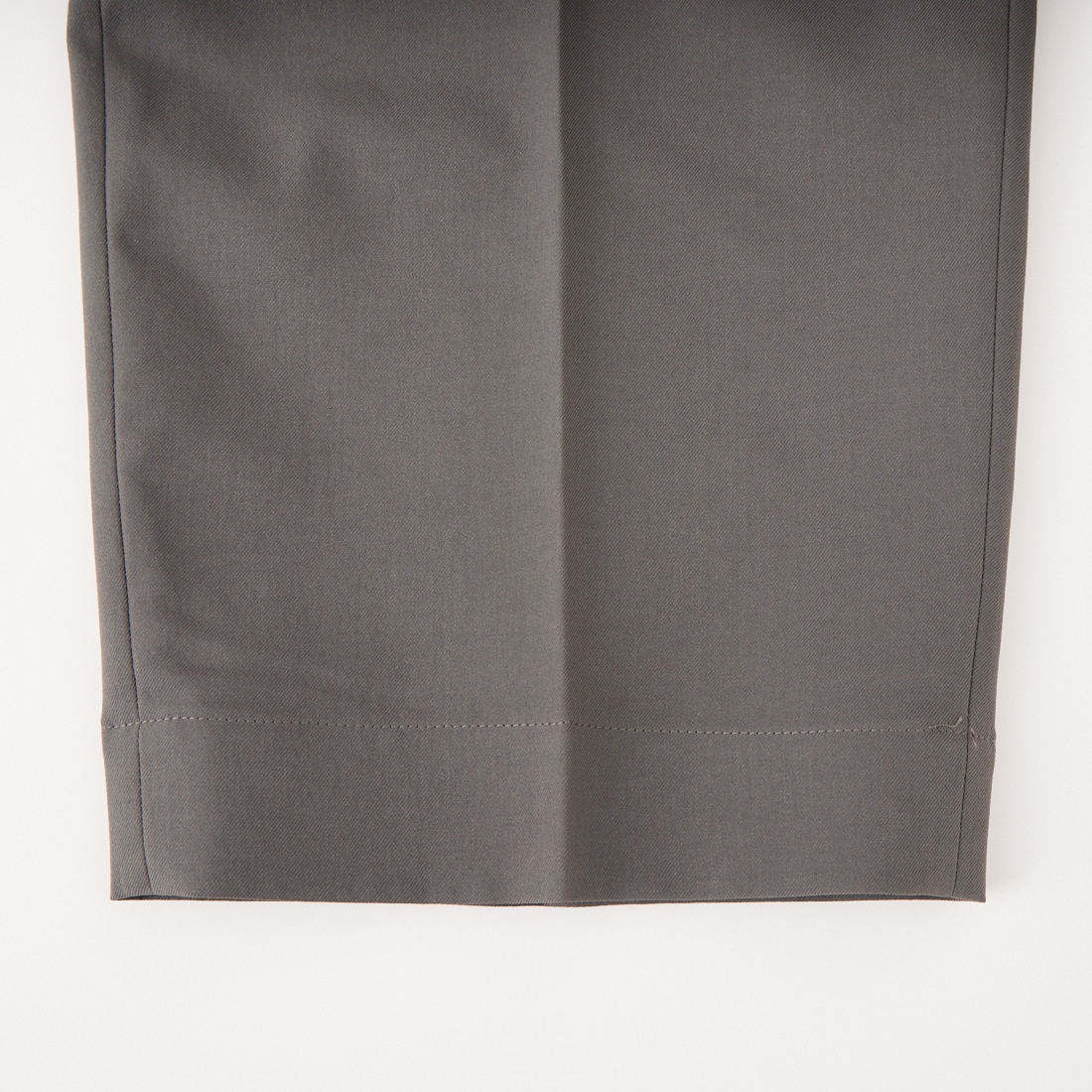 SLICK [スリック] テックツイルツータックスラックス [5161027] 700 BLACK &&モデル身長：179cm 着用サイズ：2&&