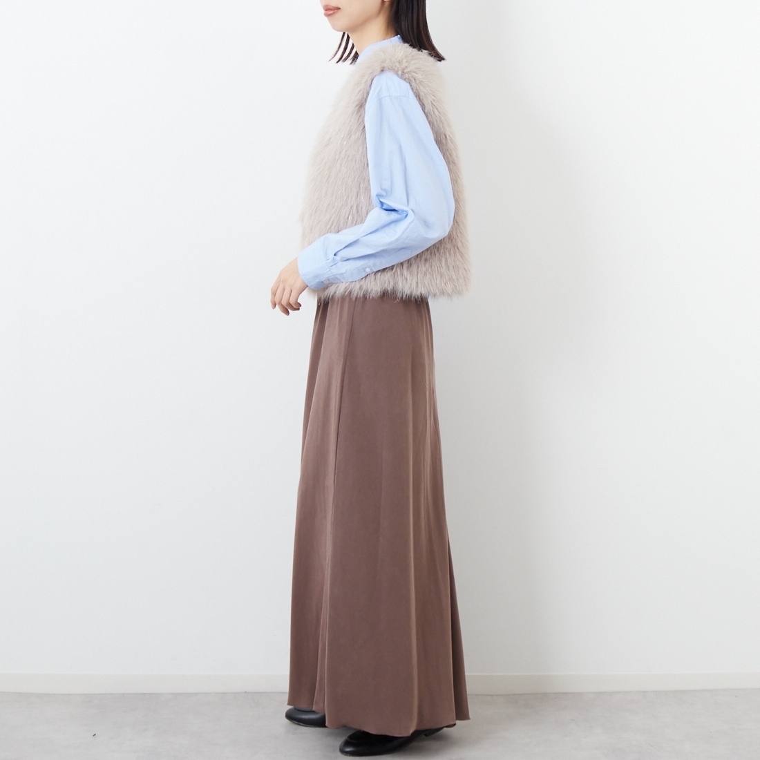 Jeans Factory Clothes [ジーンズファクトリークローズ] ラメファーベスト [21256056] 033 ﾍﾞｰｼﾞｭ &&モデル身長：162cm 着用サイズ：F&&