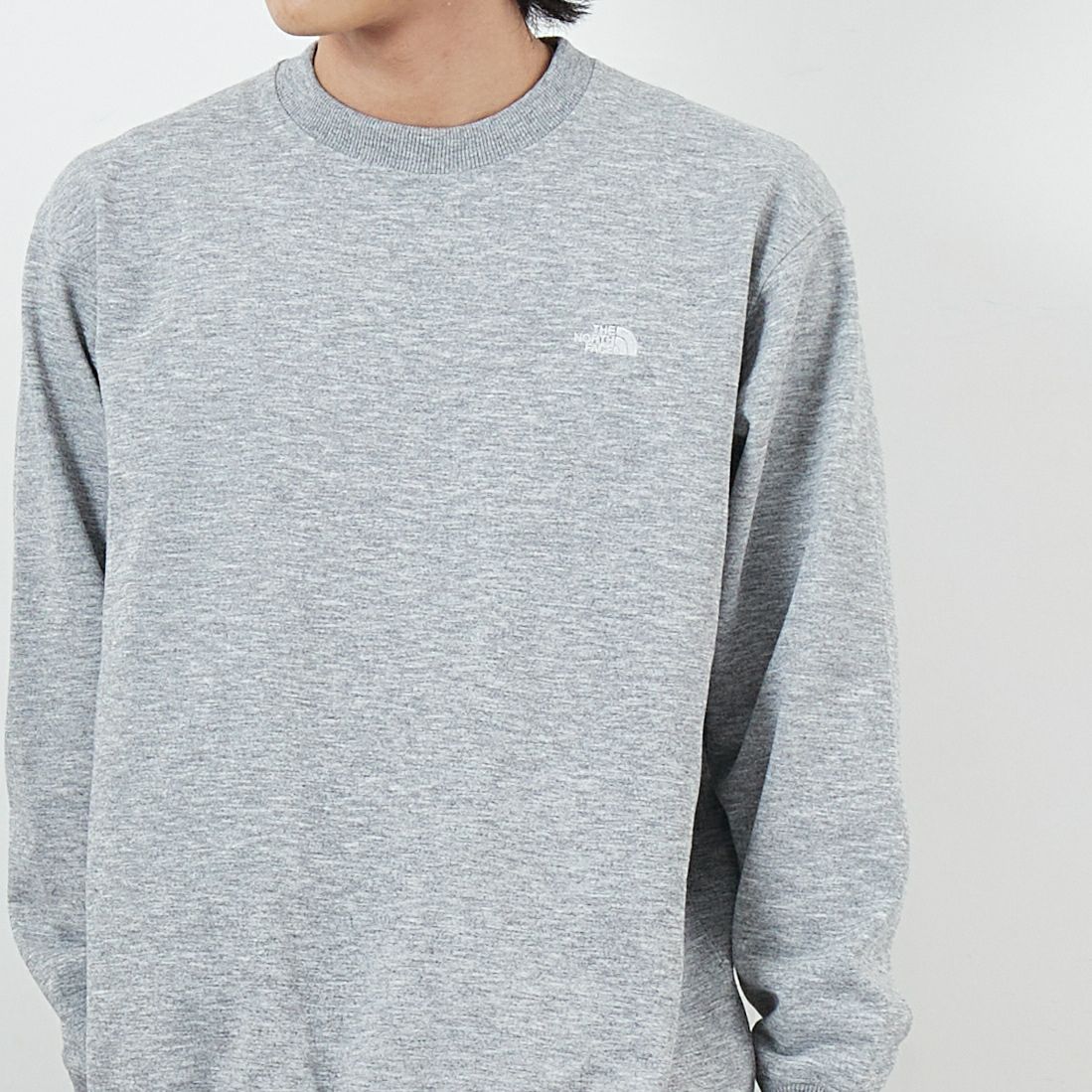 THE NORTH FACE [ザ ノースフェイス] スモールロゴヘザースウェットクルー [NT62532] Z &&モデル身長：179cm 着用サイズ：M&&