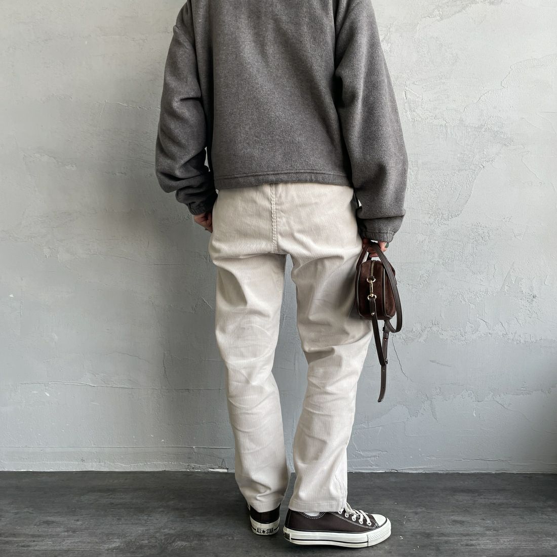 GRAMiCCi [グラミチ] 別注 コーデュロイ エブリデイパンツ [GUP5-F1022-JF] BONE &&モデル身長：158cm 着用サイズ：S&&