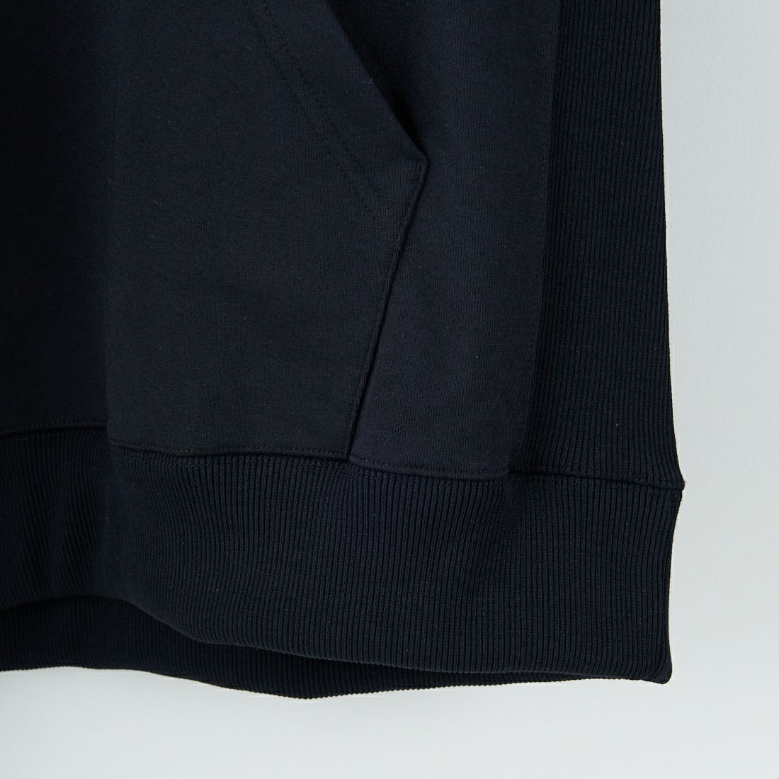 THE NORTH FACE [ザ ノースフェイス] バックスクエアロゴフーディ [NT62533] K