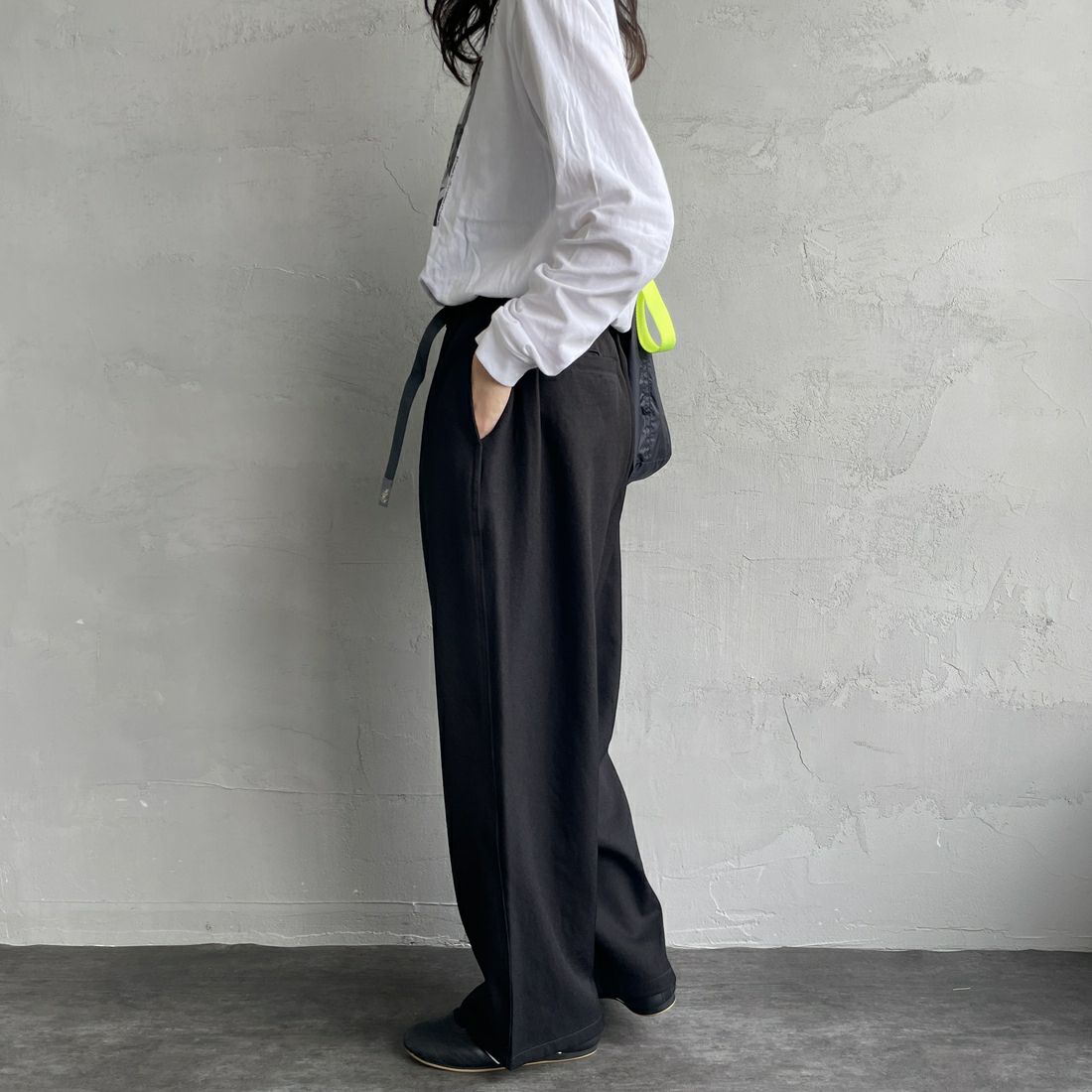 GRAMiCCi [グラミチ] 別注 ウールライク ワイドパンツ [GUP5-F1025-JF] BLACK &&モデル身長：160cm 着用サイズ：S&&