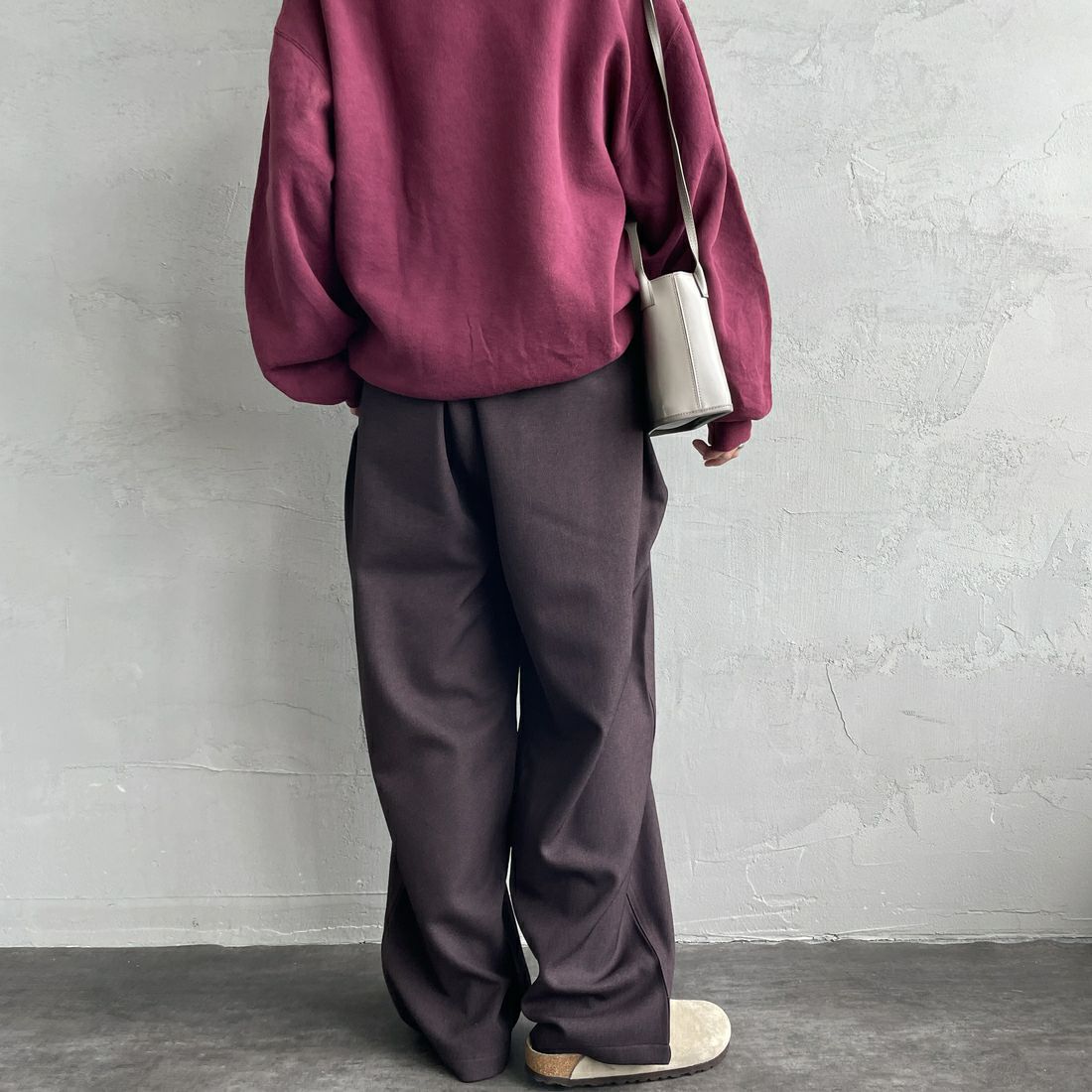 GRAMiCCi [グラミチ] 別注 ワイドデニムパンツ [GUP5-F1089-JF] BROWN &&モデル身長：158cm 着用サイズ：S&