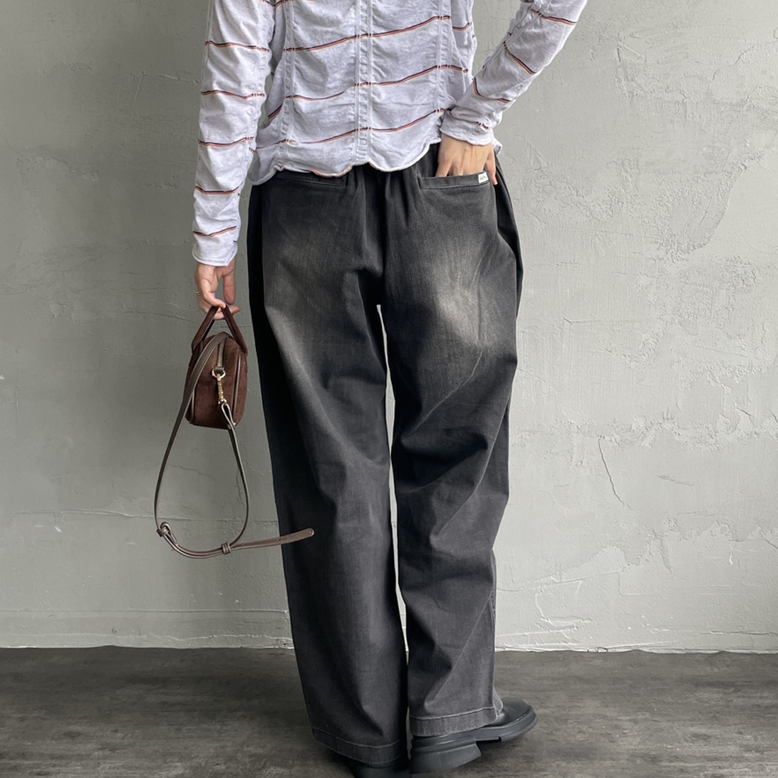 GRAMiCCi [グラミチ] 別注 ワイドデニムパンツ [GUP5-F1089-JF] BLK USED &&モデル身長：160cm 着用サイズ：XS&&