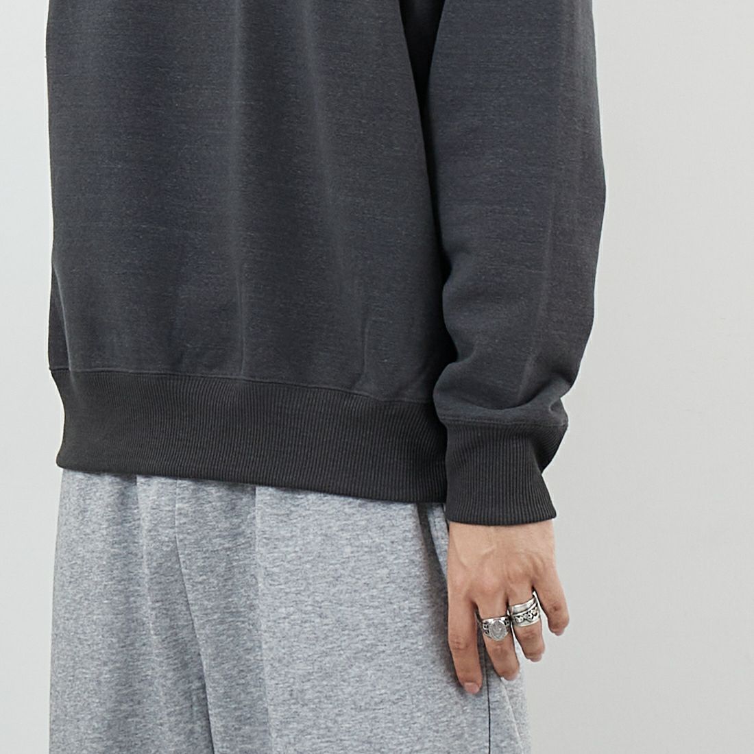 THE NORTH FACE [ザ ノースフェイス] ズーピッカークルー [NT12536] AG &&モデル身長：179cm 着用サイズ：M&&