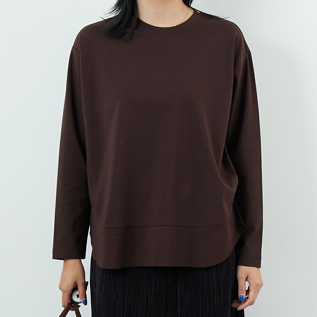 DIGNITE COLLIER [ディニテコリエ] 裾切替長袖カットソー [80990210-2] 037 ﾌﾞﾗｳﾝ &&モデル身長：167cm 着用サイズ：F&&