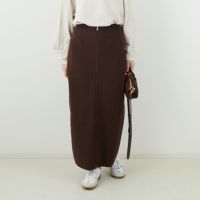 28 BROWN&&モデル身長：162cm 着用サイズ：F&&