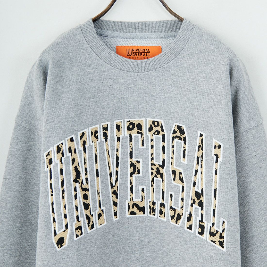 UNIVERSAL OVERALL [ユニバーサルオーバーオール] 別注 カレッジロゴデザイン クルーネックスウェット [U2531228IN-JF] ASH GRY