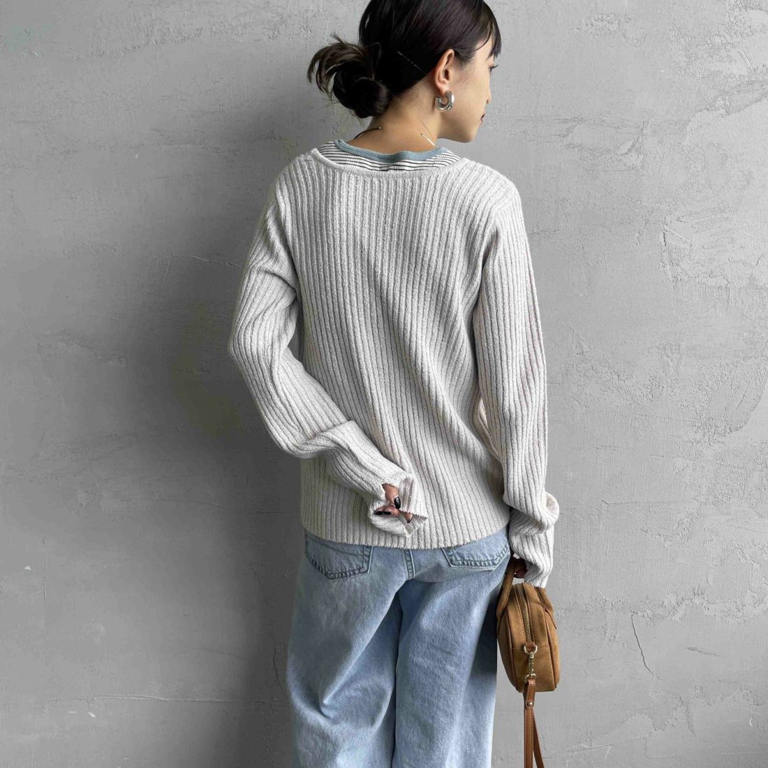 nenom [ネノム] 2WAY メランジリボンニットカーディガン [NE25131026] 23 GREIGE &&モデル身長：150cm 着用サイズ：F&&