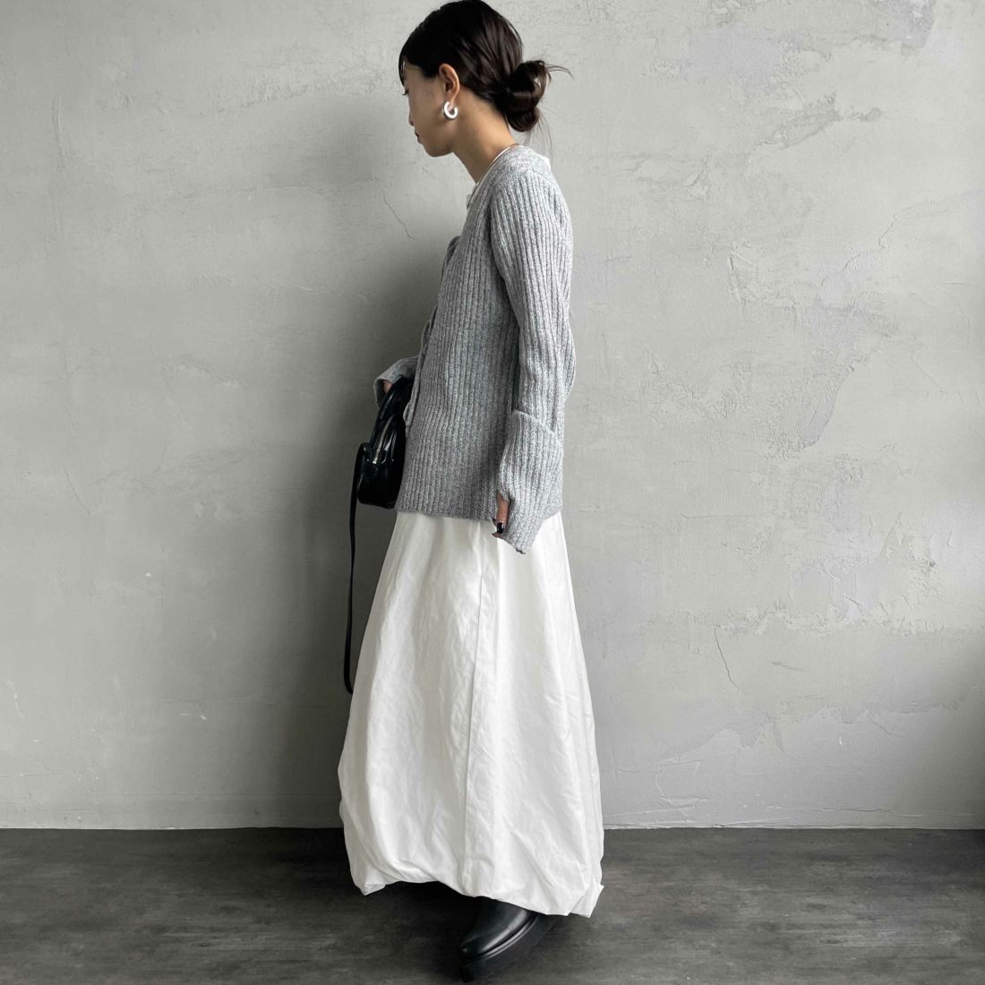 nenom [ネノム] 2WAY メランジリボンニットカーディガン [NE25131026] 07 GRAY &&モデル身長：150cm 着用サイズ：F&&