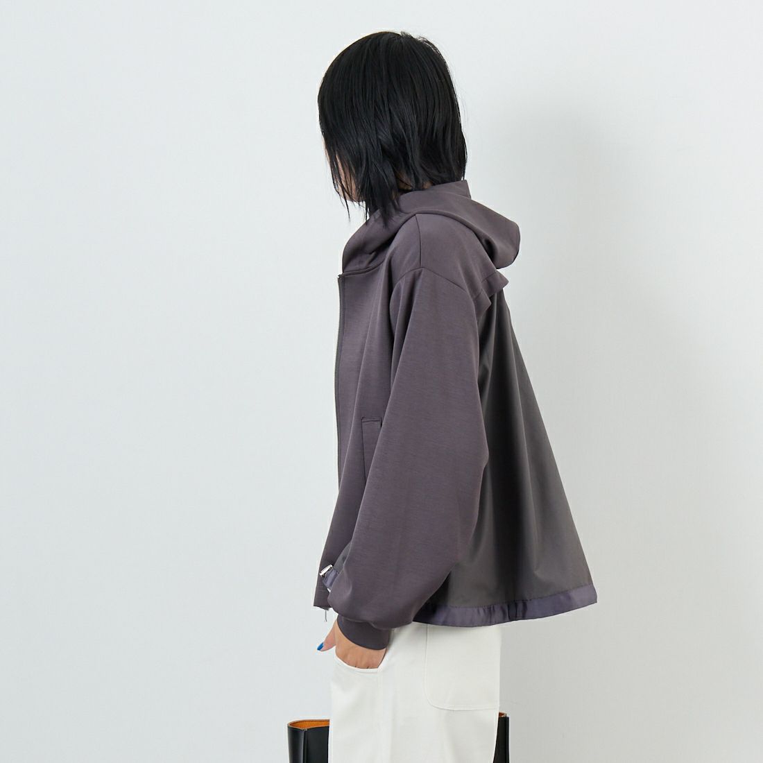 Jeans Factory Clothes [ジーンズファクトリークローズ] ボンディング異素材切替パーカー [21256053] 003 ﾁｬｺｰﾙ &&モデル身長：167cm 着用サイズ：F&&