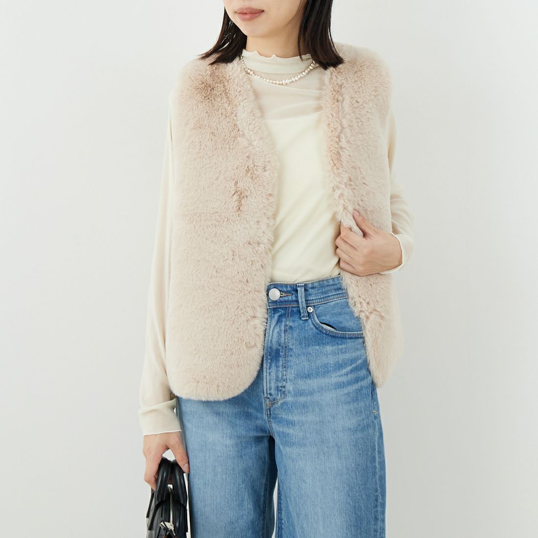 Jeans Factory Clothes [ジーンズファクトリークローズ] エコファーベスト [330021] 153 ﾍﾞｰｼﾞｭ &&モデル身長：162cm 着用サイズ：F&&