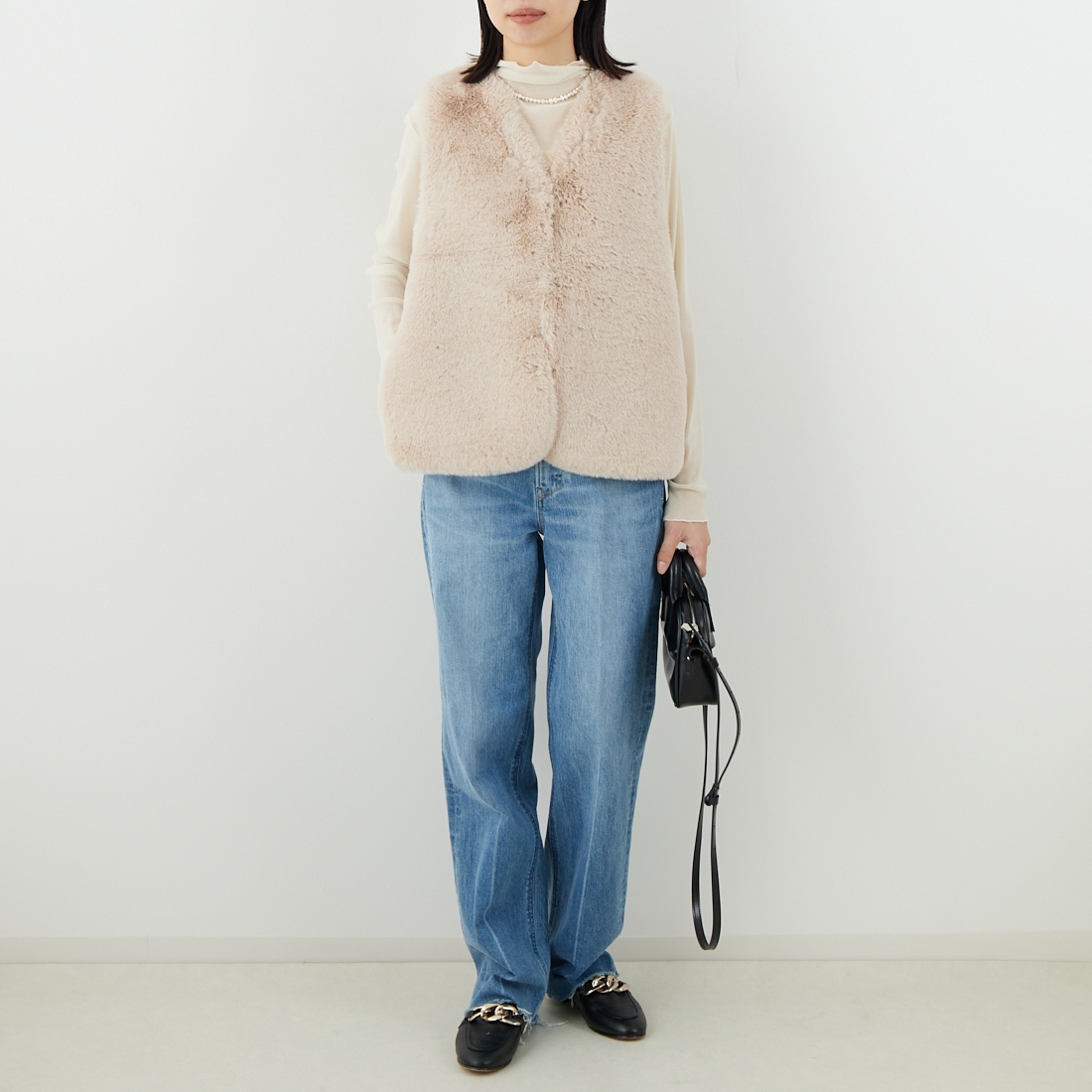 Jeans Factory Clothes [ジーンズファクトリークローズ] エコファーベスト [330021] 153 ﾍﾞｰｼﾞｭ &&モデル身長：162cm 着用サイズ：F&&