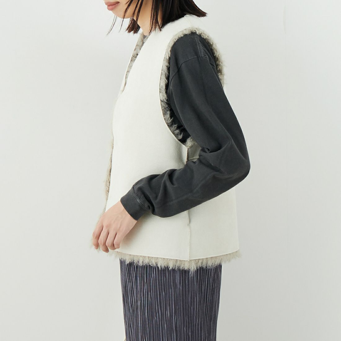 Jeans Factory Clothes [ジーンズファクトリークローズ] プードルファーベスト [330025] 153 ﾍﾞｰｼﾞｭ &&モデル身長：162cm 着用サイズ：F&&