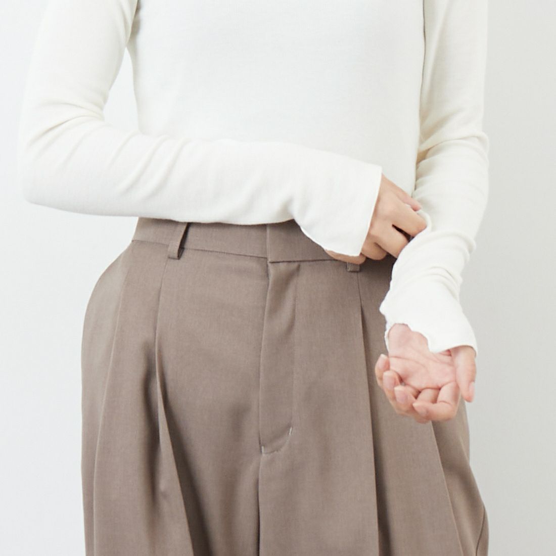 USINE [ユジーヌ] エンジェルウールタートルネックカットソー [21256067] 031 ｱｲﾎﾞﾘｰ &&モデル身長：162cm 着用サイズ：36&&