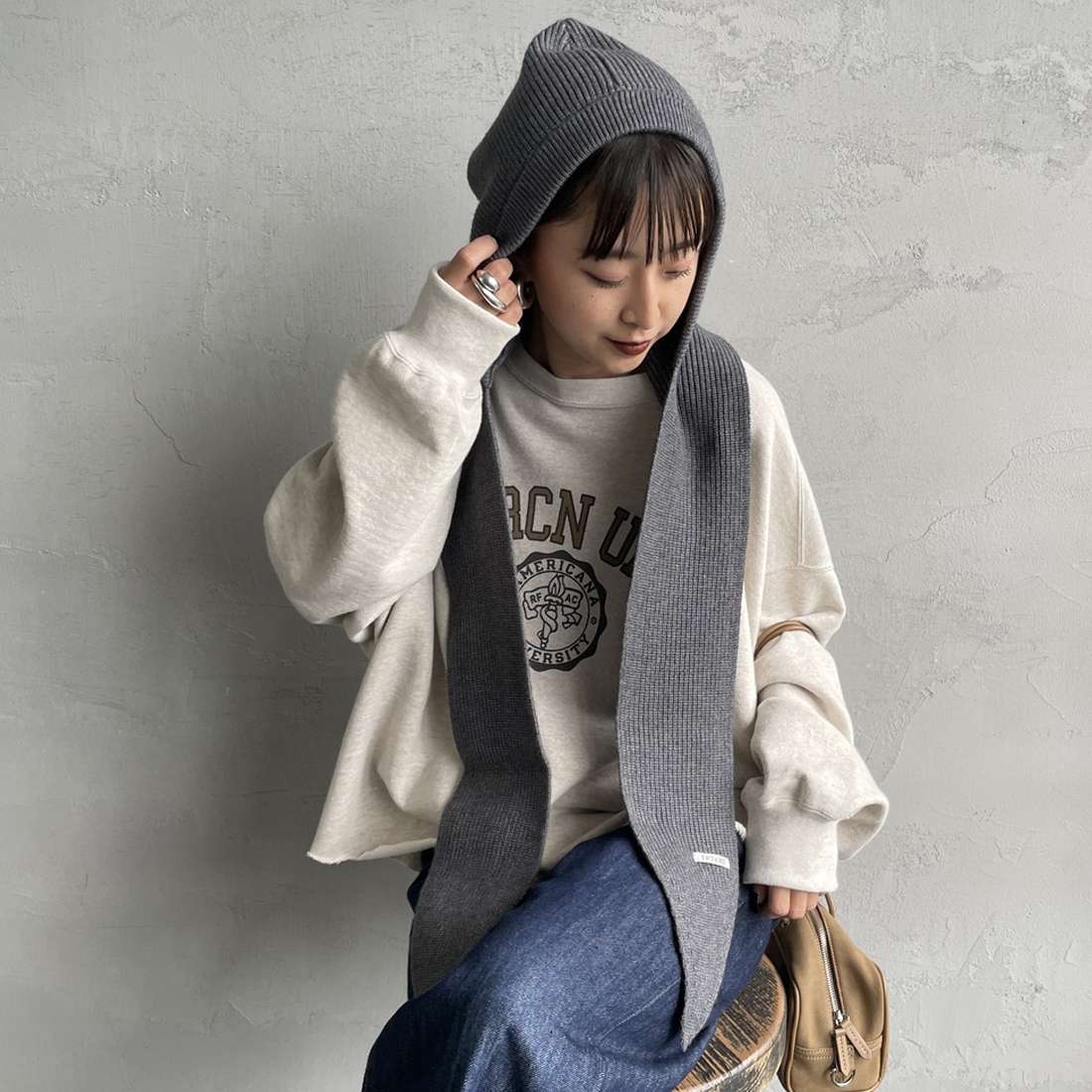 07 GRAY
