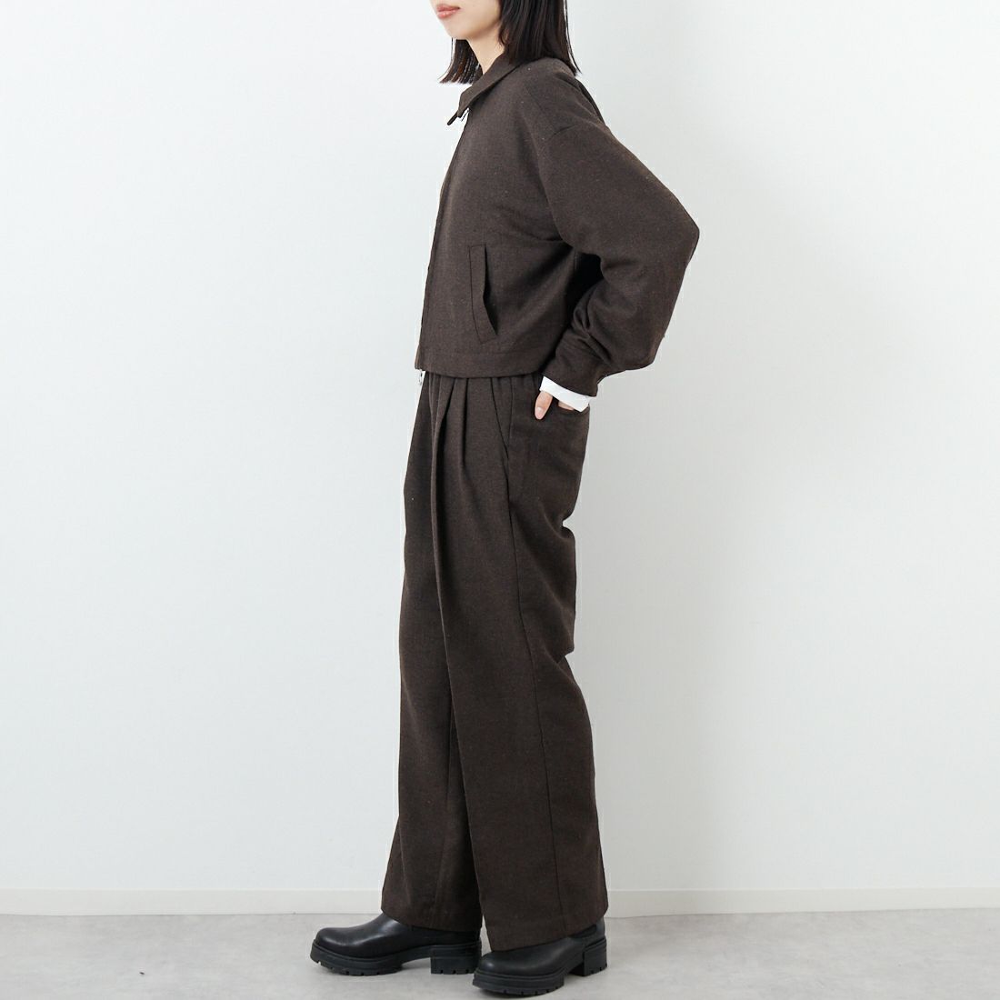 Noir Fabrik [ヌワールファブリック] ジップジャケット [IN2-JK-5] BROWN &&モデル身長：162cm 着用サイズ：F&&