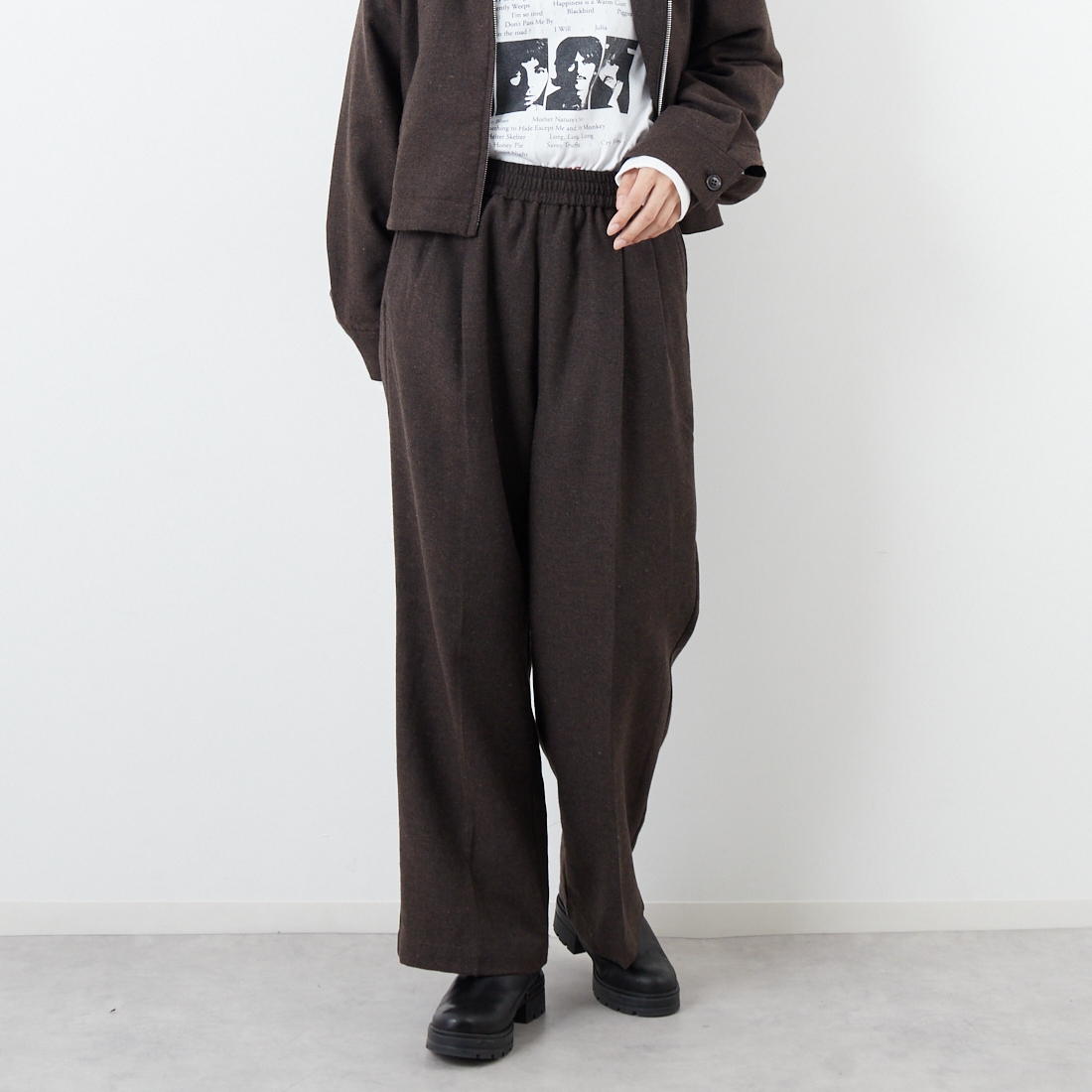 Noir Fabrik [ヌワールファブリック] イージーフレアパンツ [IN16-PT-5] BROWN &&モデル身長：162cm 着用サイズ：S&&