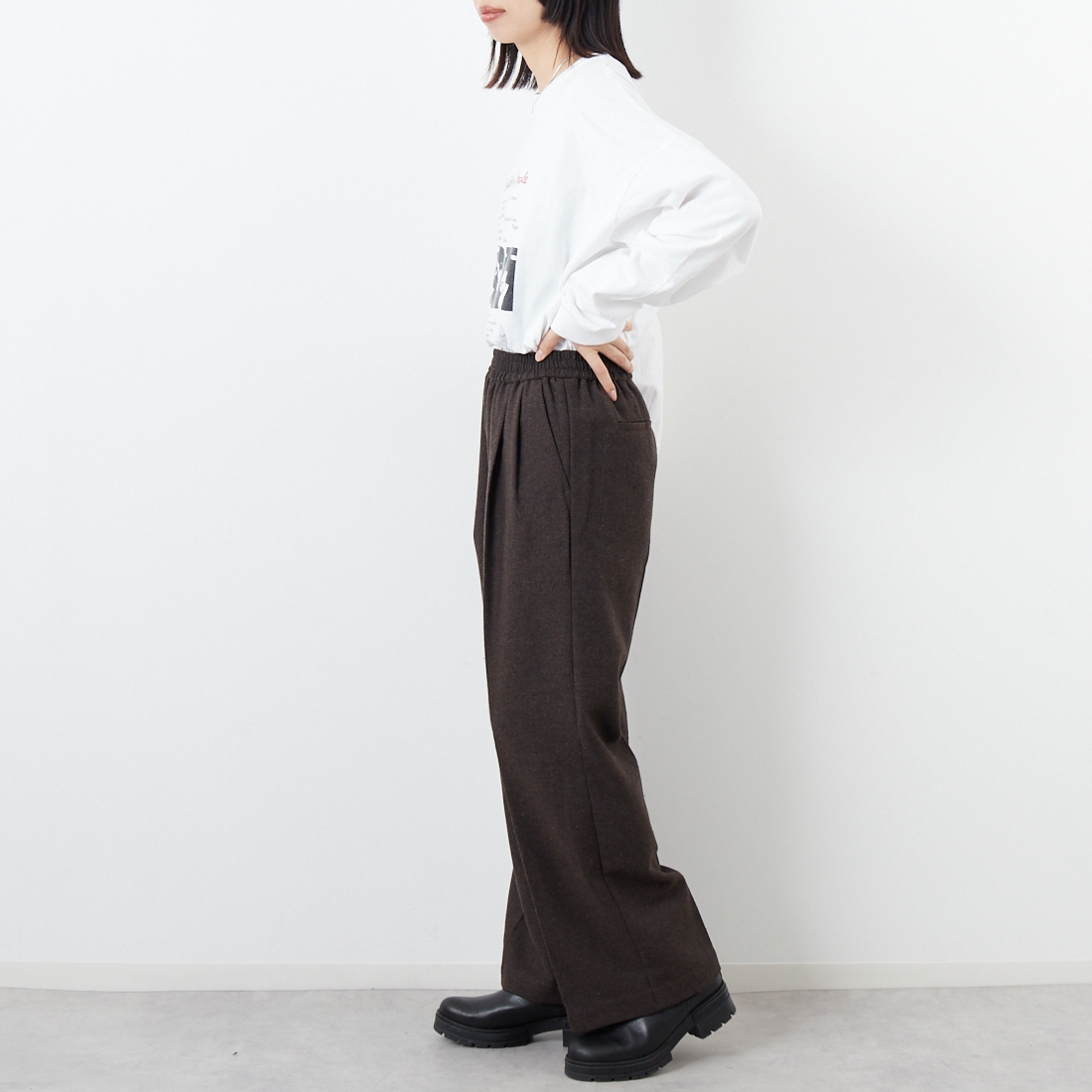 Noir Fabrik [ヌワールファブリック] イージーフレアパンツ [IN16-PT-5] BROWN &&モデル身長：162cm 着用サイズ：S&&