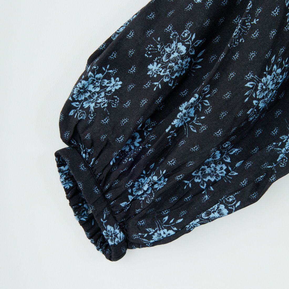 ne Quittez pas [ヌキテパ] シャンタンジャガード ポピープリントヨークドレス [010452WL1] 09 BLACK