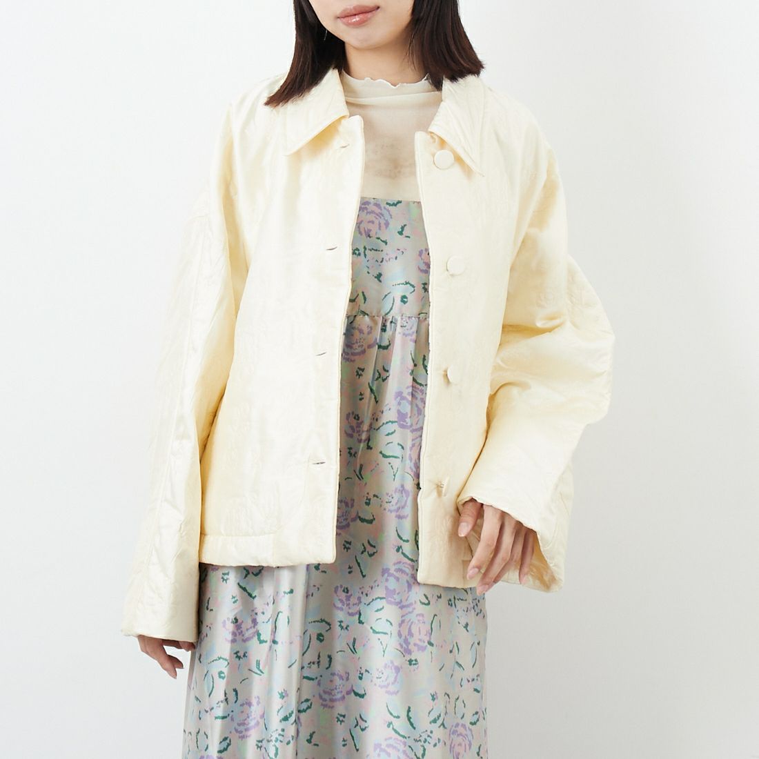 03 IVORY&&モデル身長：162cm 着用サイズ：F&&