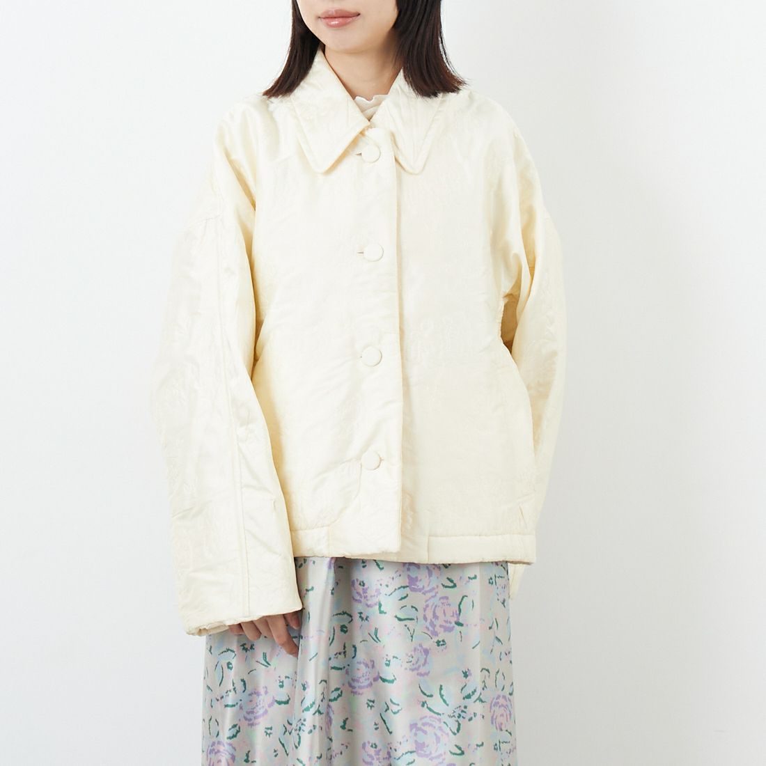 ne Quittez pas [ヌキテパ] フラワー刺繍キルティングジャケット [010952FF3] 03 IVORY &&モデル身長：162cm 着用サイズ：F&&
