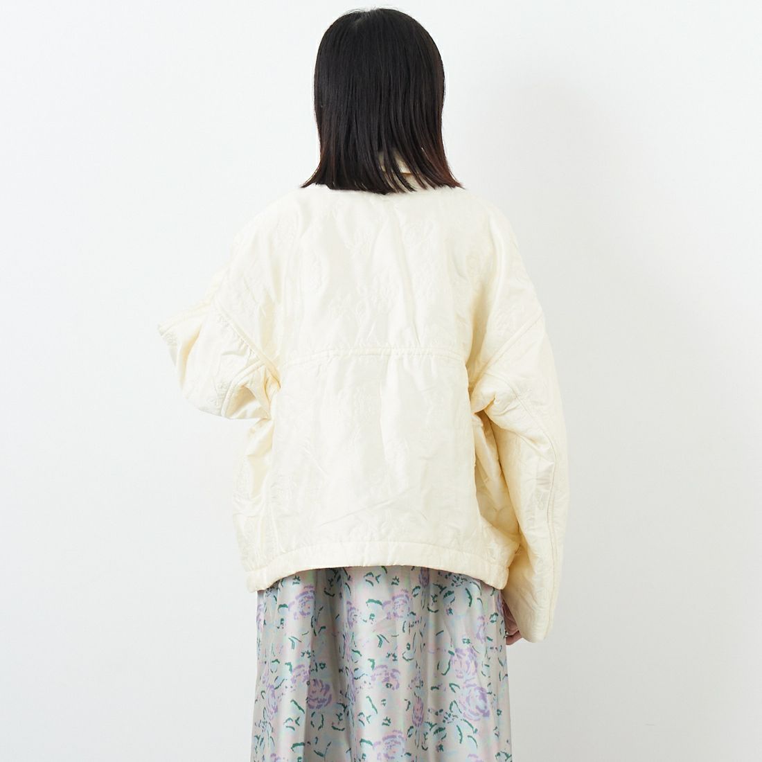 ne Quittez pas [ヌキテパ] フラワー刺繍キルティングジャケット [010952FF3] 03 IVORY &&モデル身長：162cm 着用サイズ：F&&