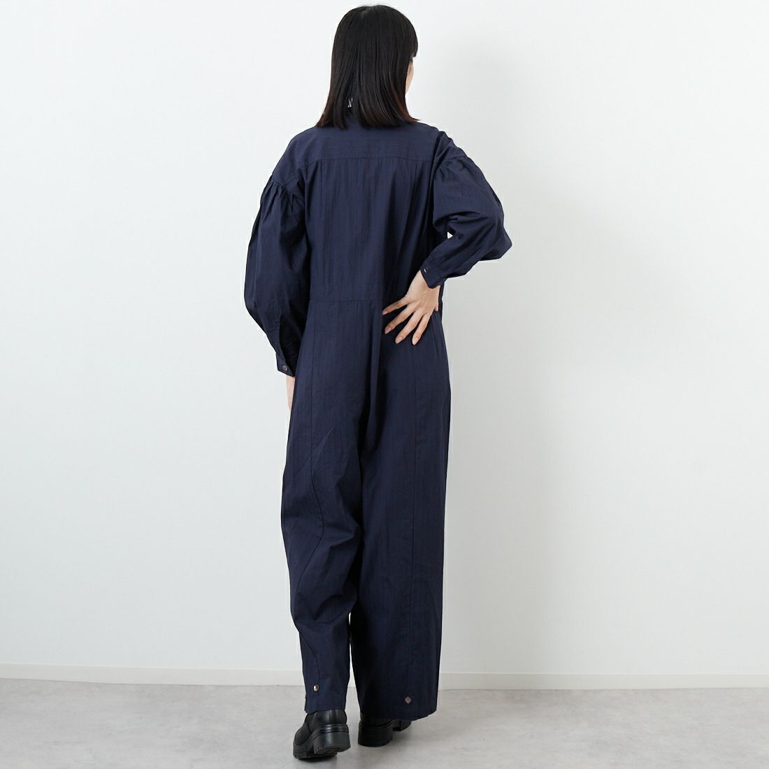ne Quittez pas [ヌキテパ] ポプリンドビーストライプオールインワン [010852FD2] 79 NAVY &&モデル身長：162cm 着用サイズ：S&&
