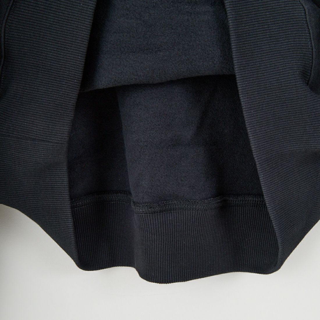 DEUS EX MACHINA [デウス エクス マキナ] ヌードル クルーネックスウェット [DMF258530] BLACK