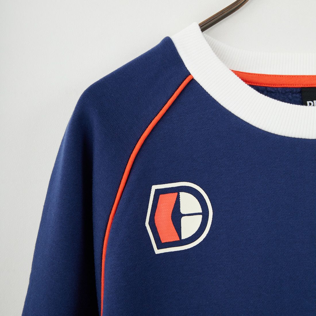 DEUS EX MACHINA [デウス エクス マキナ] パワーシフト クルーネックスウェット [DMF258320] ESTATE BLU