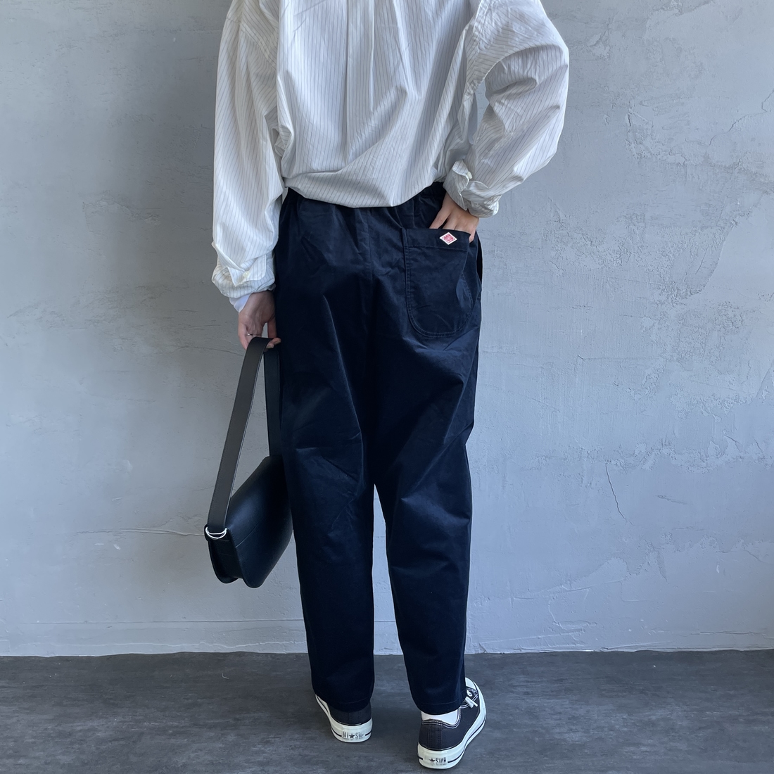 DANTON [ダントン] ストレッチコーデュロイ イージーパンツ [JD-2540SRC] DK.BLUE &&モデル身長：158cm 着用サイズ：36&&