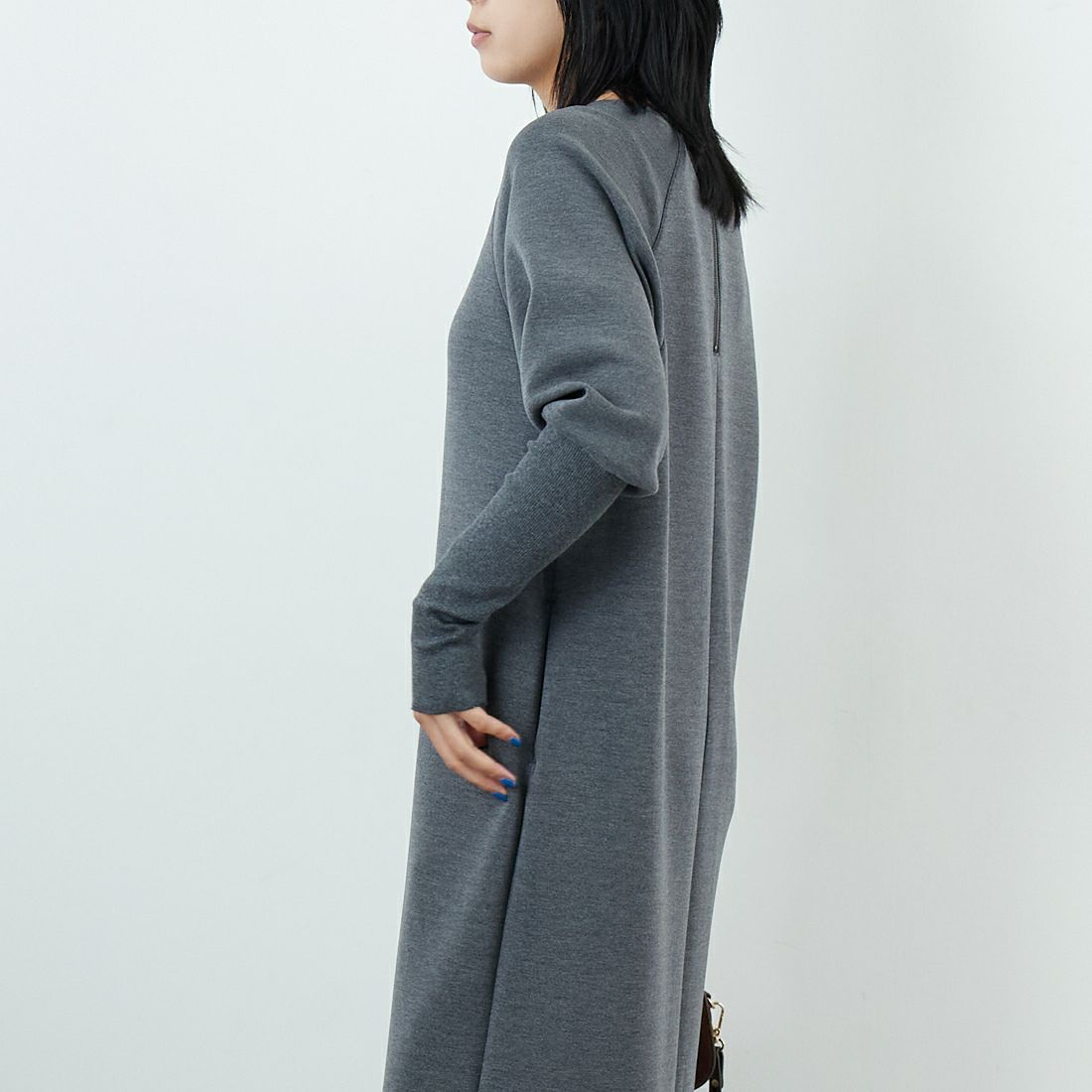 CLOCHE [クロシェ] ロングリブダンボールワンピース [55085029] ﾁｬｺｰﾙ &&モデル身長：167cm 着用サイズ：2&&