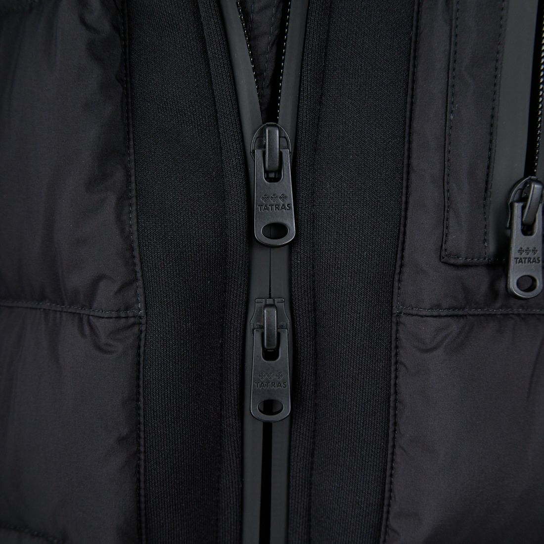 TATRAS [タトラス] TARO ライトダウンジャケット [MJXA0023013588] BLACK
