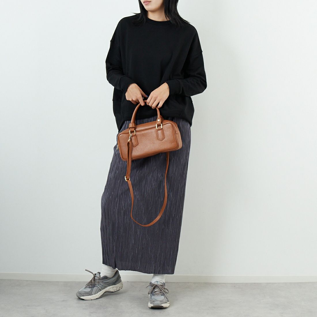 Jf Ready Made [ジェイエフレディメイド] 切替スウェット [3106107] 801 ﾌﾞﾗｯｸ &&モデル身長：167cm 着用サイズ：F&&