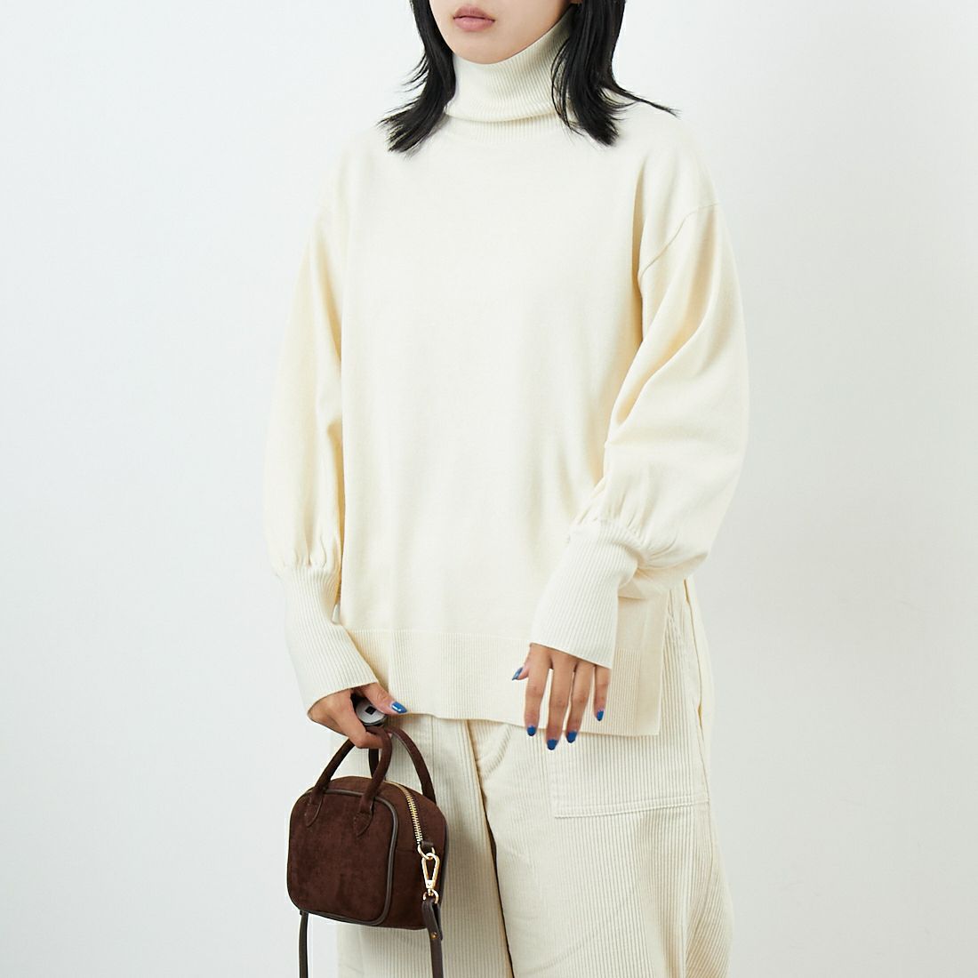 Jf Ready Made [ジェイエフレディメイド] スリットタートルネックニット [3106204] 104 ｵﾌｰ &&モデル身長：167cm 着用サイズ：F&&