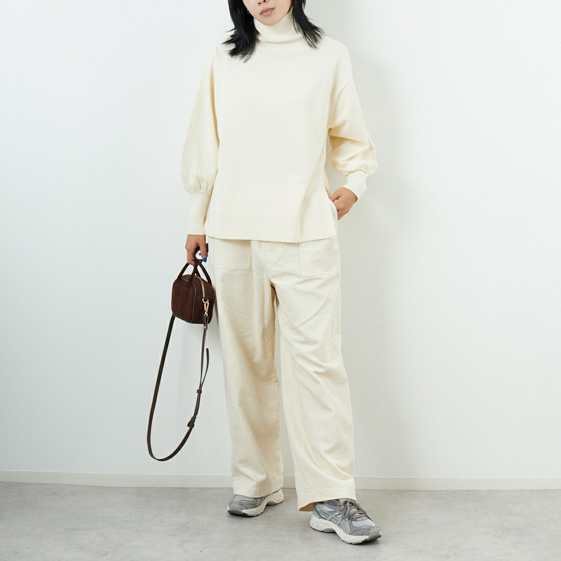 Jf Ready Made [ジェイエフレディメイド] スリットタートルネックニット [3106204] 104 ｵﾌｰ &&モデル身長：167cm 着用サイズ：F&&