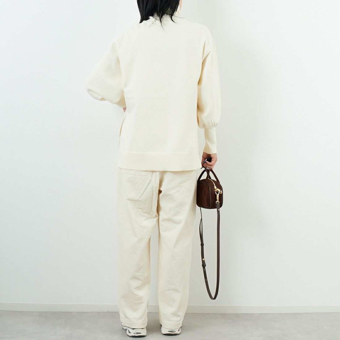 Jf Ready Made [ジェイエフレディメイド] スリットタートルネックニット [3106204] 104 ｵﾌｰ &&モデル身長：167cm 着用サイズ：F&&