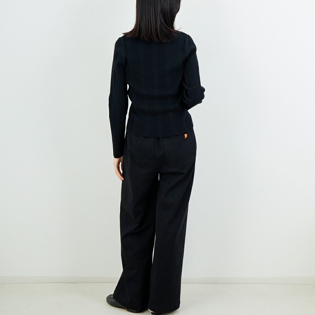 TORRAZZO DONNA [トラッゾドンナ] リブニットポロシャツ [6262-462] 19 BLACK &&モデル身長：162cm 着用サイズ：F&&