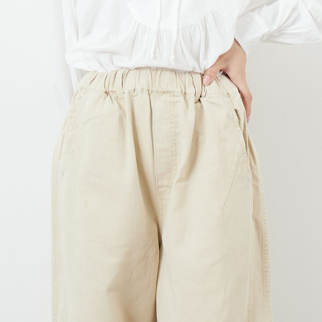 tumugu: [ツムグ] コットンツイルパンツ [TB25304] 06 KINARI &&モデル身長：162cm 着用サイズ：F&&