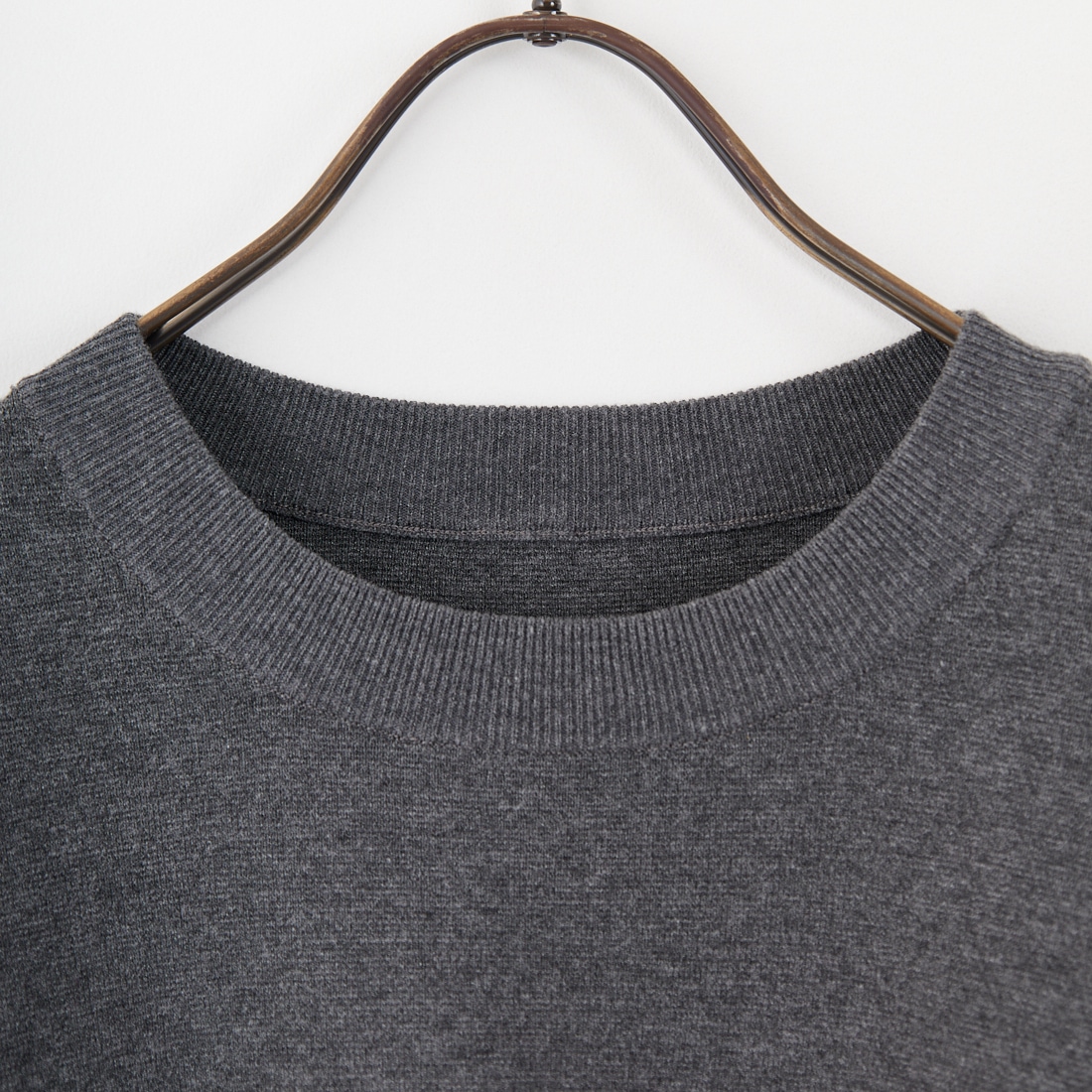 MICA&DEAL [マイカアンドディール] AMERICANA×MICA クルーネック刺繍ニット [0125308272] GRAY