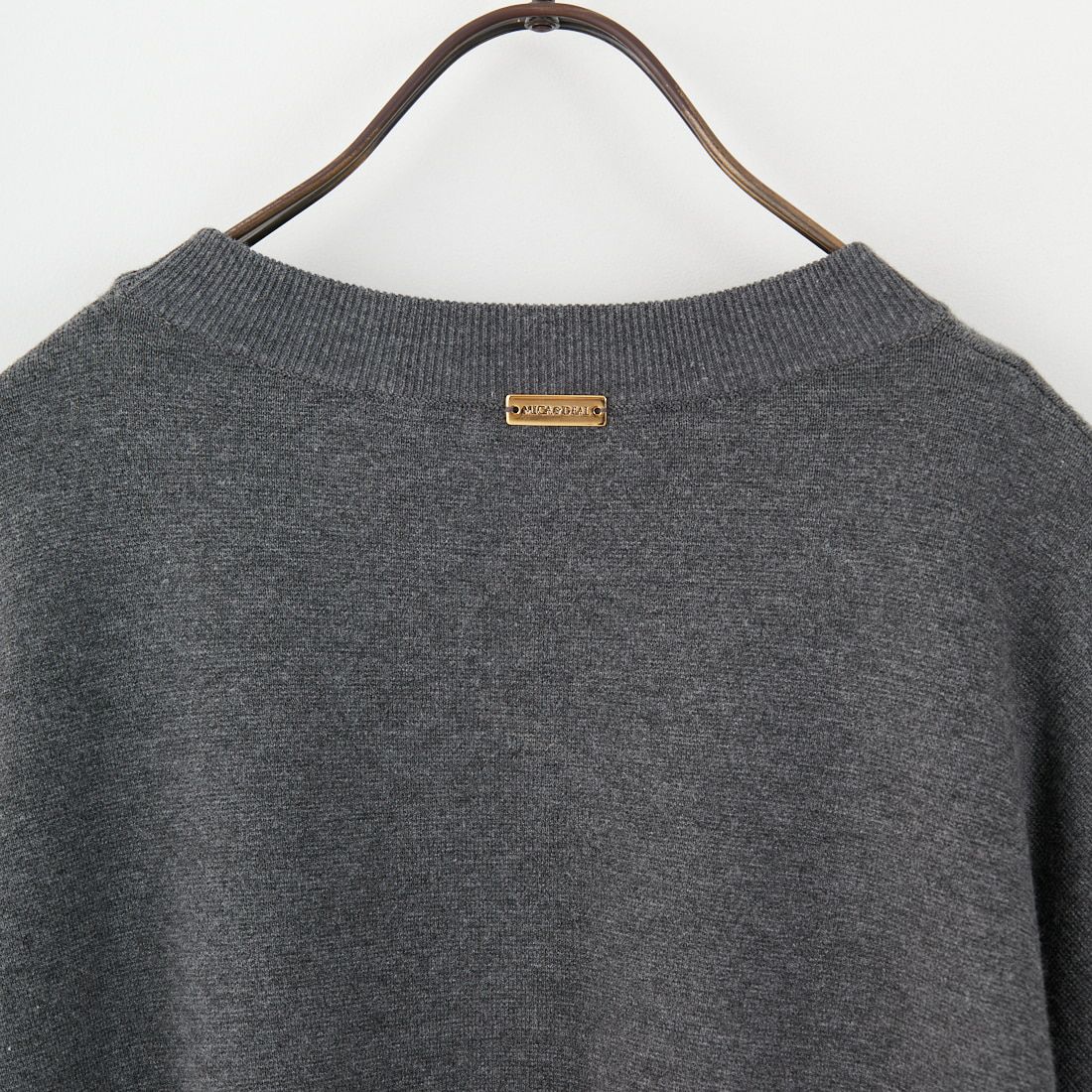 MICA&DEAL [マイカアンドディール] AMERICANA×MICA クルーネック刺繍ニット [0125308272] GRAY