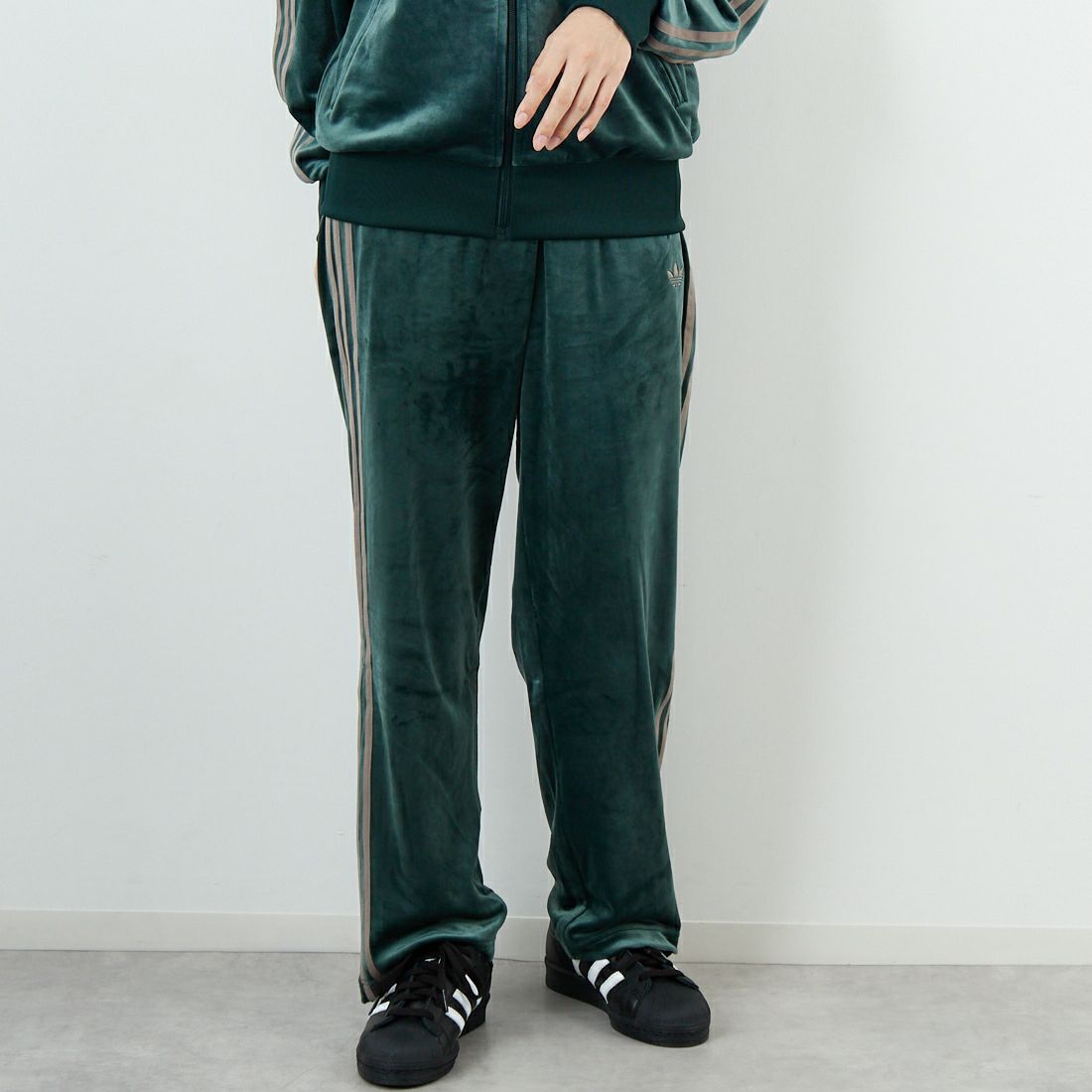 adidas Originals [アディダス オリジナルス] ファイヤーバード ベロアトラックパンツ [CI147] KD9384