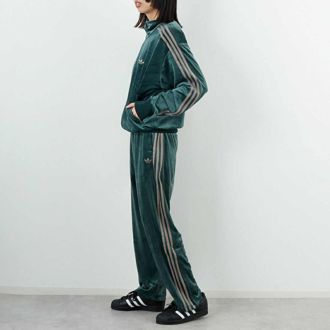 adidas Originals [アディダス オリジナルス] ファイヤーバード ベロアトラックパンツ [CI147] KD9384